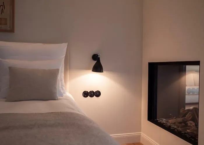 Alpenloge Hotel *